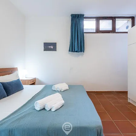 דירה Coastal Comfort Funtana Meiga